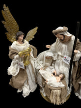 16"Religius Holy Family 41 cm & 16"Thre Wise Men 41 cm Angel 17.25” - Santas Workshop Direct 