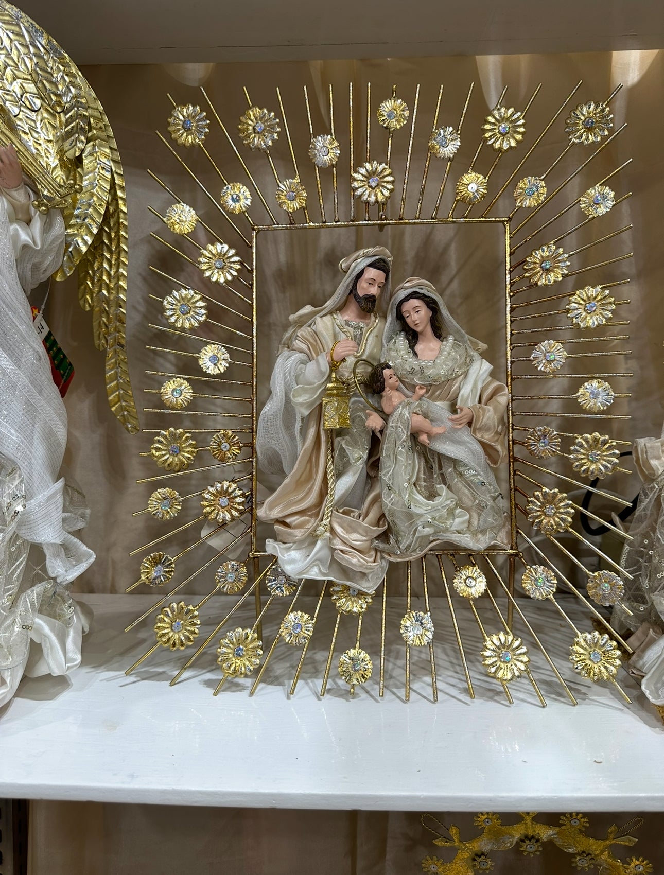 9.5:(25cm) Religious ornament Holy Family on 18 frame Decor (45cm frame approx ) - Santas Workshop Direct 