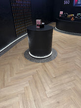 H4407 Herringbone Classic Oak