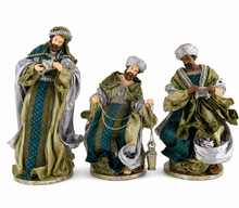 15.5’’ Christmas Religious Handmade Nativity Set with Angel - Scene with Manger (51 cm)