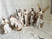Nativity Set 15.5"Holy Family , 16"Three Kings (APPROX 38-40 CM) Angel 45 cm - Santas Workshop Direct 