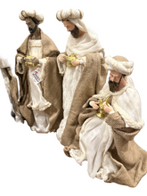 16"Religius Holy Family 41 cm & 16"Thre Wise Men 41 cm Angel 17.25” - Santas Workshop Direct 
