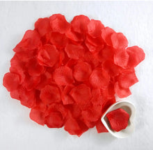 100 Pcs/Pack Artificial Flower Rose Petals for Wedding Valentine's Day Decor Santas Workshop Direct