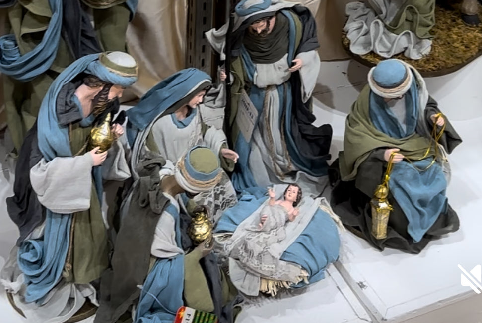 Religious Ornament Holy Family , Three Kings (32-35CM) - Santas Workshop Direct 
