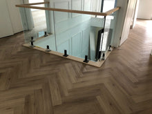 H4407 Herringbone Classic Oak