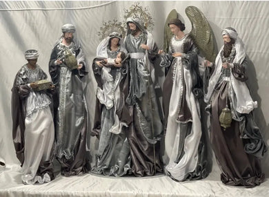 42.5 Christmas Holy Family  110cm approx Santas Workshop Direct