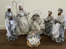 Silver white Christmas Nativity with manger  -35-50cm - Santas Workshop Direct