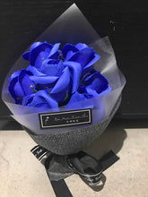 Blue Everlasting Flower Bouquet 26 cm– Elegant Forever Flowers Gift for Mother's Day, Birthdays, Valentine's Day, Anniversary & Home Décor